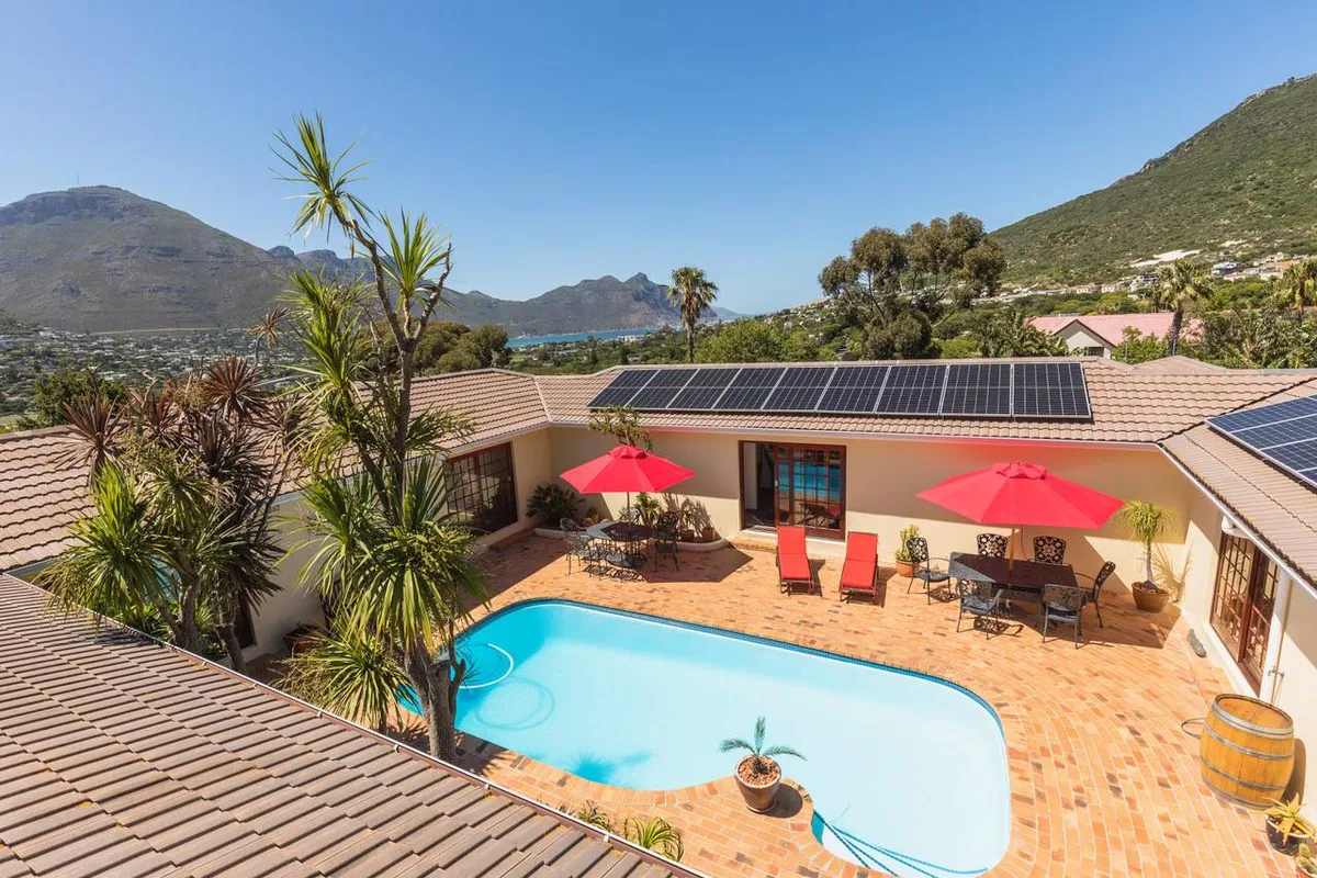Hout Bay Lodge